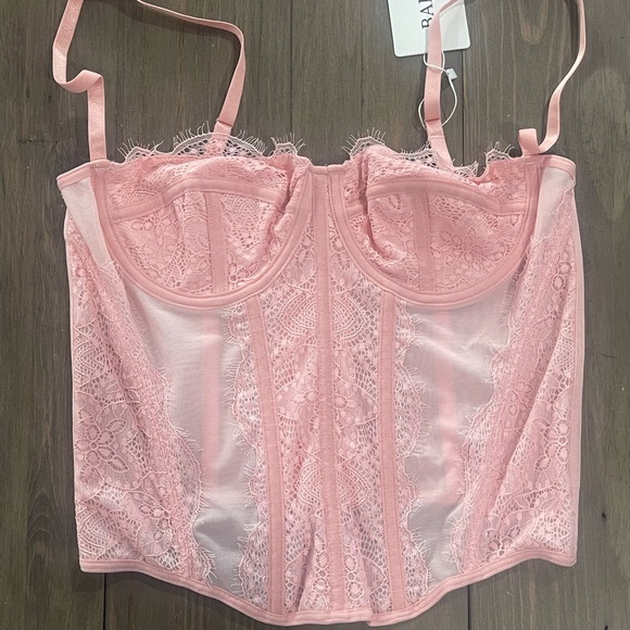 BAILYDEL lace corset top (set of 3) - Picture 3 of 5